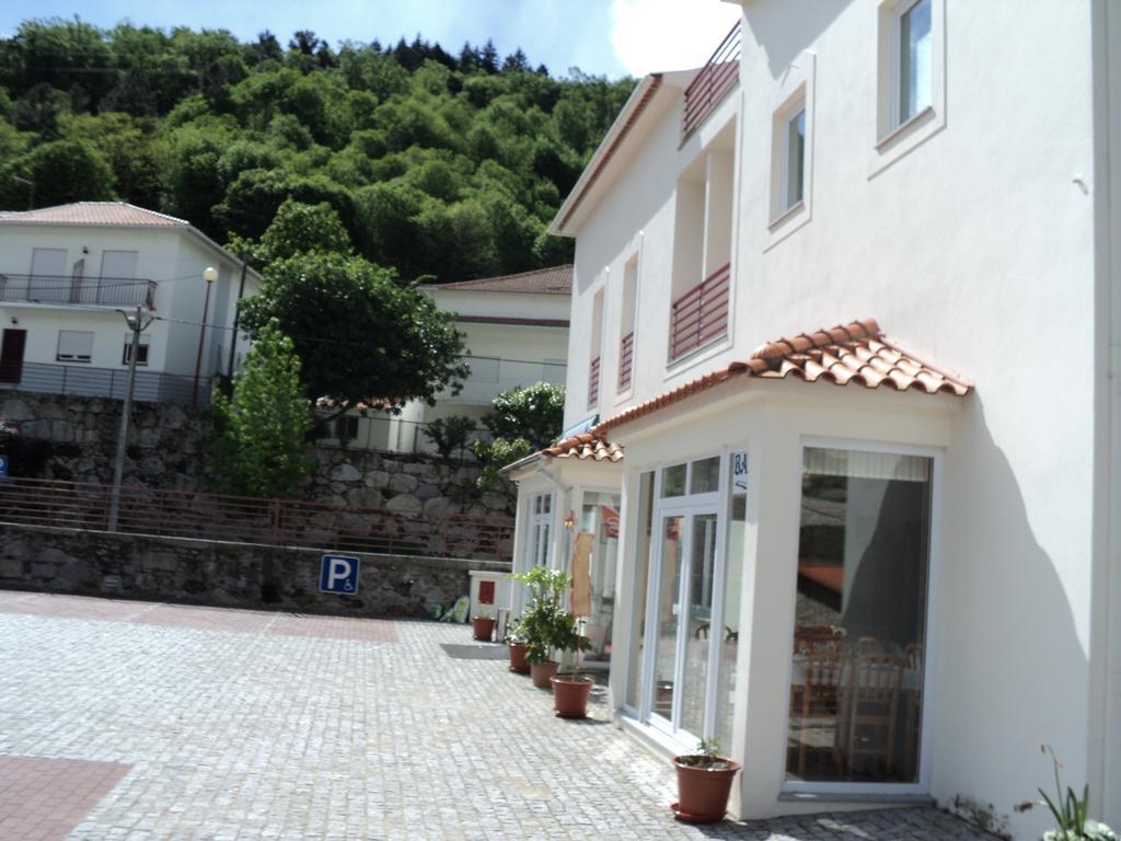 Vale Do Zezere Hotel Manteigas Bagian luar foto
