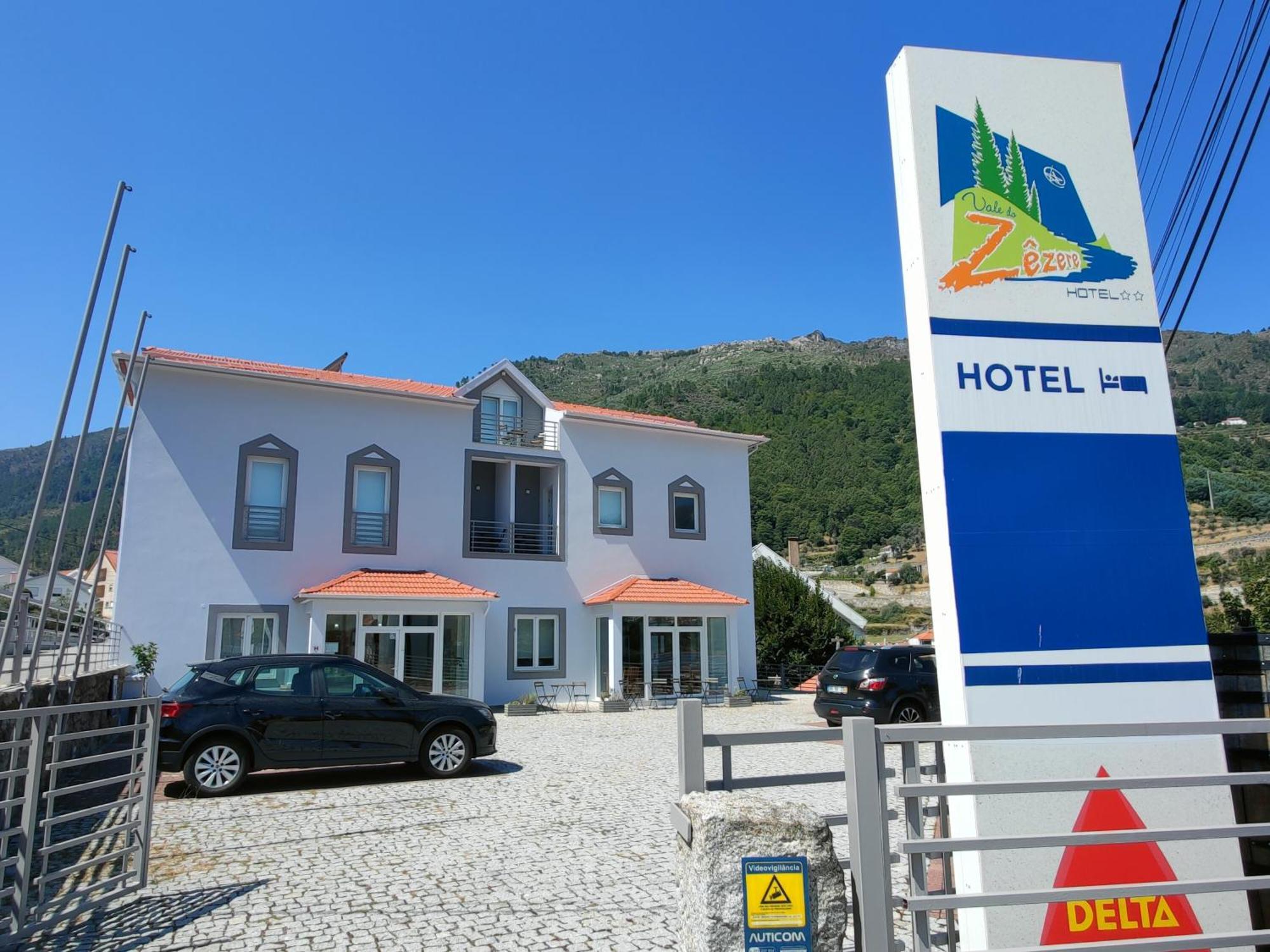 Vale Do Zezere Hotel Manteigas Bagian luar foto