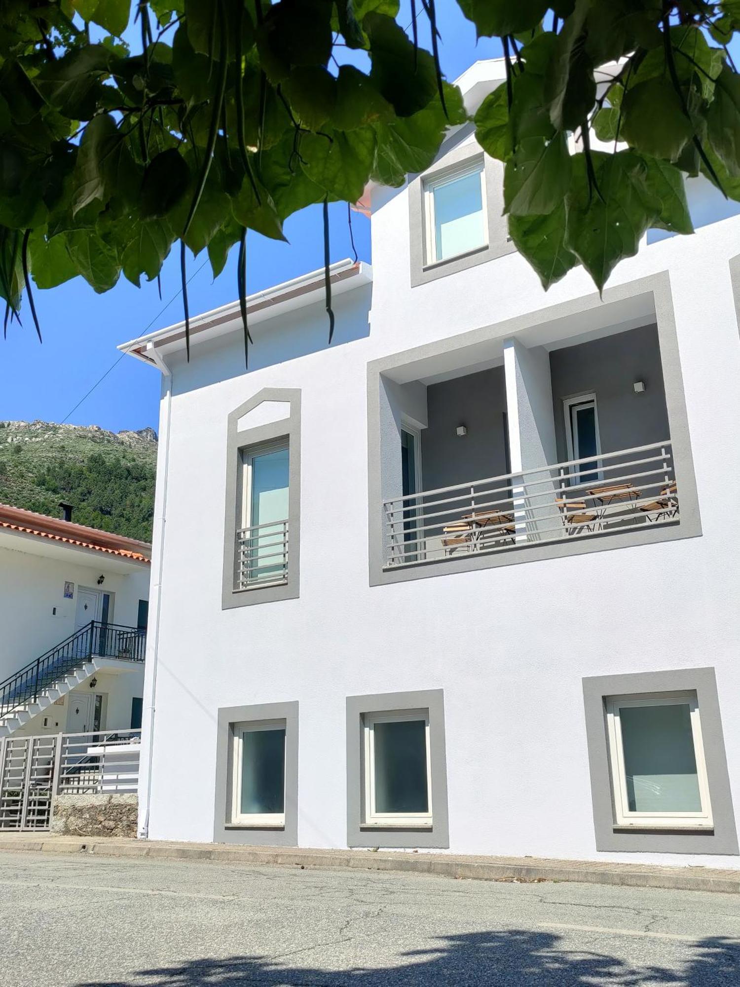 Vale Do Zezere Hotel Manteigas Bagian luar foto